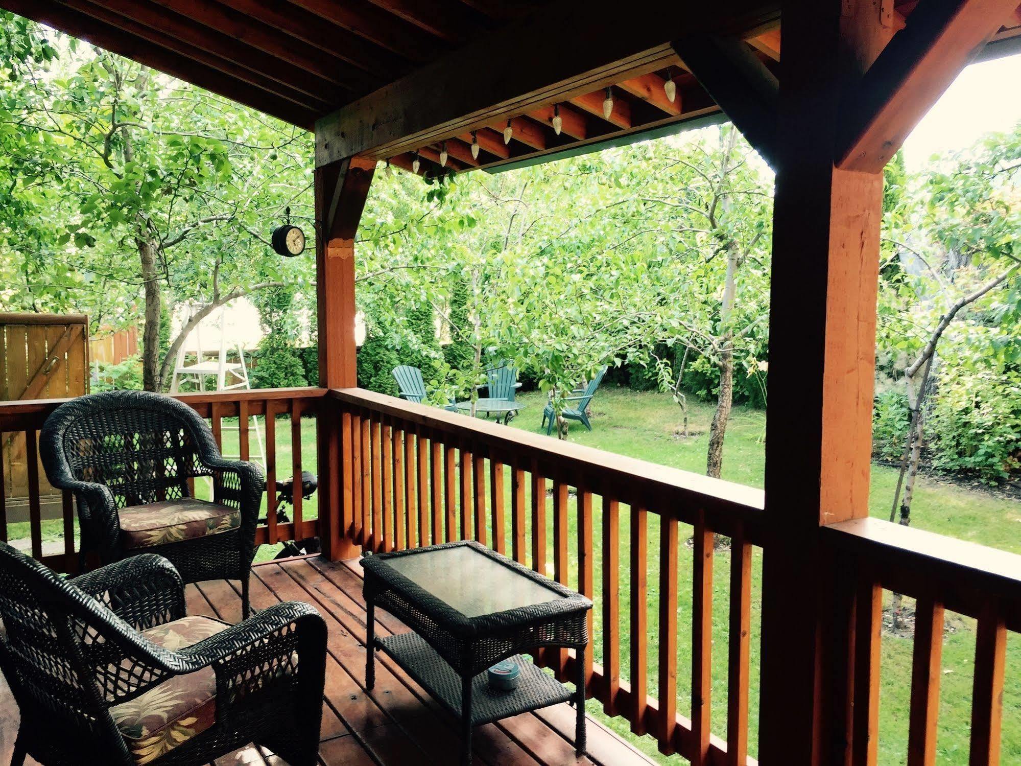 Luna Bed & Breakfast Grand Forks Ngoại thất bức ảnh